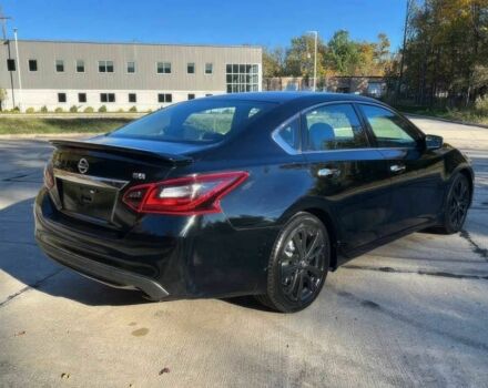 Черный Ниссан Альтима, объемом двигателя 2.5 л и пробегом 68 тыс. км за 9500 $, фото 5 на Automoto.ua