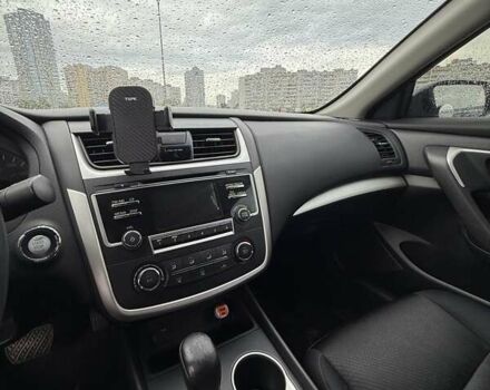 Черный Ниссан Альтима, объемом двигателя 2.49 л и пробегом 162 тыс. км за 13400 $, фото 11 на Automoto.ua