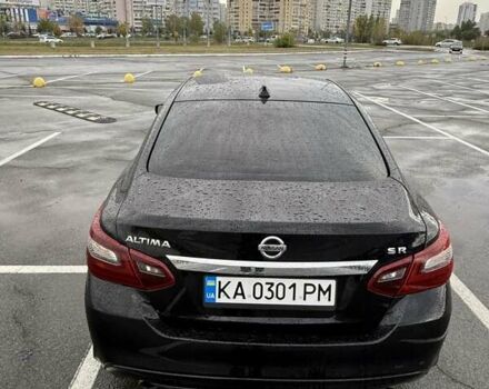 Черный Ниссан Альтима, объемом двигателя 2.49 л и пробегом 162 тыс. км за 13400 $, фото 4 на Automoto.ua
