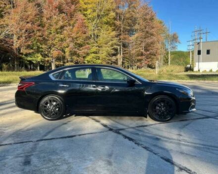 Черный Ниссан Альтима, объемом двигателя 2.5 л и пробегом 68 тыс. км за 9500 $, фото 4 на Automoto.ua