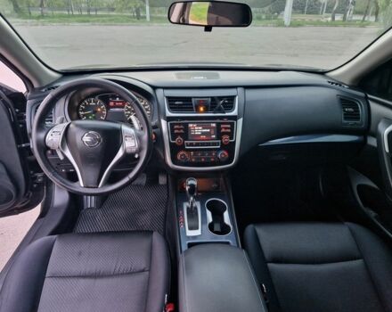 Черный Ниссан Альтима, объемом двигателя 2.5 л и пробегом 149 тыс. км за 11250 $, фото 6 на Automoto.ua