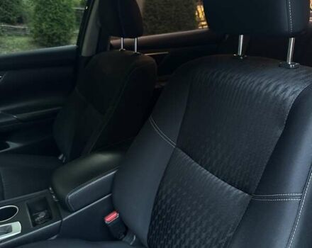 Черный Ниссан Альтима, объемом двигателя 2.49 л и пробегом 145 тыс. км за 12500 $, фото 35 на Automoto.ua