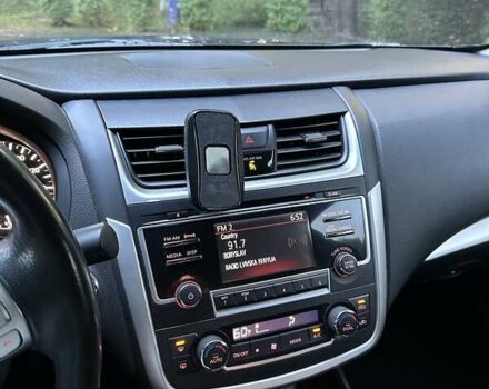 Черный Ниссан Альтима, объемом двигателя 2.49 л и пробегом 145 тыс. км за 12500 $, фото 22 на Automoto.ua