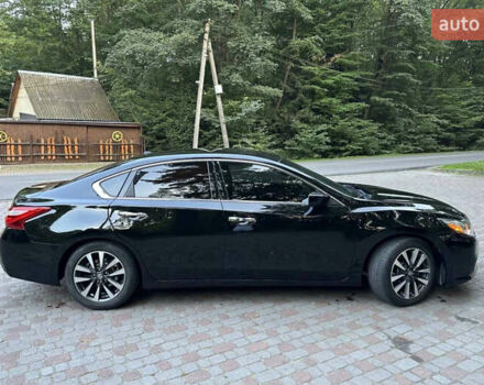 Черный Ниссан Альтима, объемом двигателя 2.49 л и пробегом 200 тыс. км за 10500 $, фото 4 на Automoto.ua