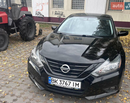 Черный Ниссан Альтима, объемом двигателя 2.49 л и пробегом 171 тыс. км за 8888 $, фото 10 на Automoto.ua