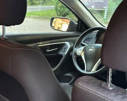 Черный Ниссан Альтима, объемом двигателя 2.49 л и пробегом 145 тыс. км за 12500 $, фото 31 на Automoto.ua