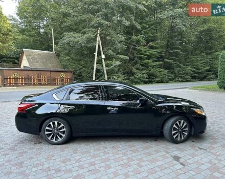 Черный Ниссан Альтима, объемом двигателя 2.49 л и пробегом 145 тыс. км за 12500 $, фото 10 на Automoto.ua