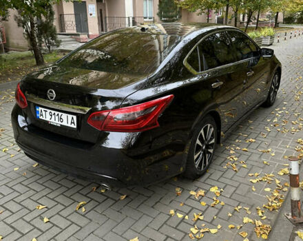 Черный Ниссан Альтима, объемом двигателя 2.49 л и пробегом 142 тыс. км за 11500 $, фото 6 на Automoto.ua