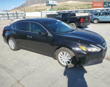 Черный Ниссан Альтима, объемом двигателя 2.49 л и пробегом 129 тыс. км за 1300 $, фото 3 на Automoto.ua