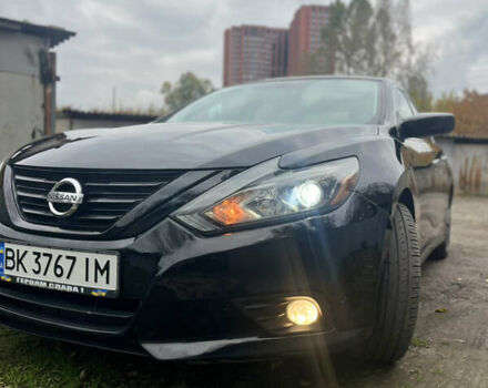 Черный Ниссан Альтима, объемом двигателя 2.49 л и пробегом 171 тыс. км за 8888 $, фото 7 на Automoto.ua
