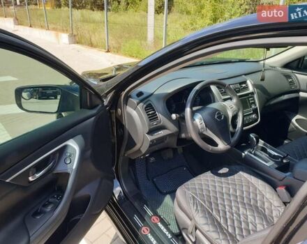 Черный Ниссан Альтима, объемом двигателя 2.49 л и пробегом 68 тыс. км за 13200 $, фото 10 на Automoto.ua