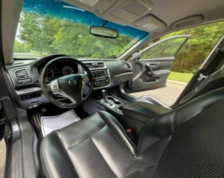 Чорний Ніссан Альтіма, об'ємом двигуна 2.5 л та пробігом 90 тис. км за 5530 $, фото 12 на Automoto.ua
