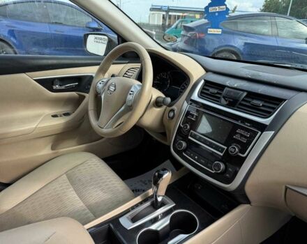 Черный Ниссан Альтима, объемом двигателя 2.5 л и пробегом 175 тыс. км за 8000 $, фото 6 на Automoto.ua