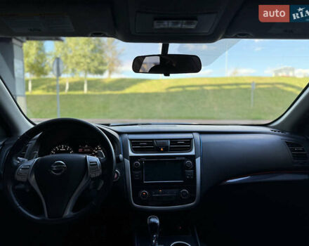 Черный Ниссан Альтима, объемом двигателя 2.49 л и пробегом 120 тыс. км за 10999 $, фото 14 на Automoto.ua