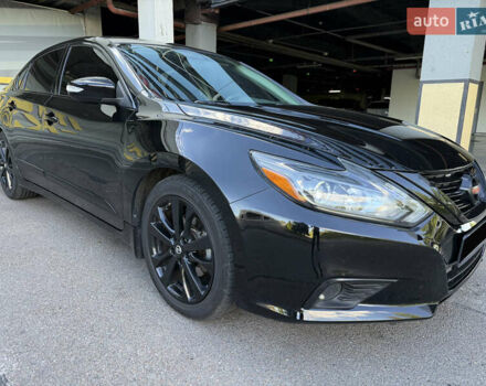 Черный Ниссан Альтима, объемом двигателя 2.49 л и пробегом 120 тыс. км за 10999 $, фото 8 на Automoto.ua