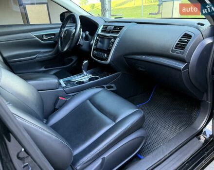 Черный Ниссан Альтима, объемом двигателя 2.49 л и пробегом 120 тыс. км за 10999 $, фото 11 на Automoto.ua