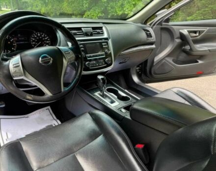 Чорний Ніссан Альтіма, об'ємом двигуна 2.5 л та пробігом 90 тис. км за 5530 $, фото 10 на Automoto.ua
