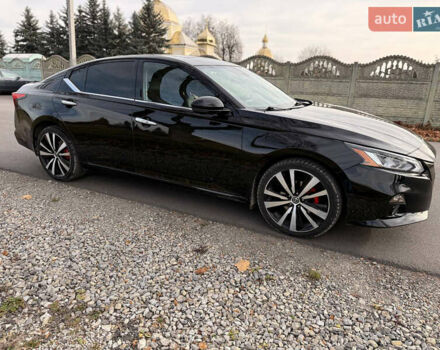 Черный Ниссан Альтима, объемом двигателя 2.49 л и пробегом 122 тыс. км за 16100 $, фото 5 на Automoto.ua