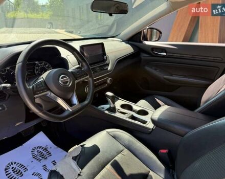 Чорний Ніссан Альтіма, об'ємом двигуна 2.5 л та пробігом 172 тис. км за 12000 $, фото 5 на Automoto.ua