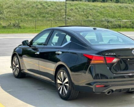 Черный Ниссан Альтима, объемом двигателя 2.5 л и пробегом 39 тыс. км за 7500 $, фото 4 на Automoto.ua