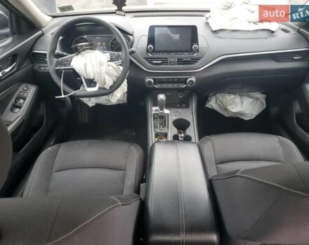 Черный Ниссан Альтима, объемом двигателя 2.49 л и пробегом 75 тыс. км за 2600 $, фото 7 на Automoto.ua