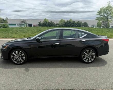 Черный Ниссан Альтима, объемом двигателя 2.5 л и пробегом 21 тыс. км за 10000 $, фото 3 на Automoto.ua