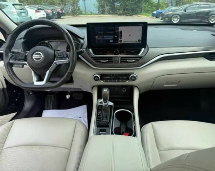 Черный Ниссан Альтима, объемом двигателя 2.5 л и пробегом 21 тыс. км за 10000 $, фото 9 на Automoto.ua