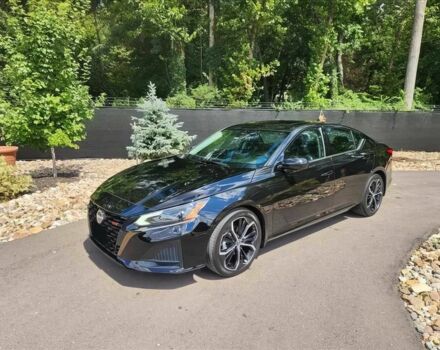 Черный Ниссан Альтима, объемом двигателя 2.5 л и пробегом 26 тыс. км за 9000 $, фото 2 на Automoto.ua