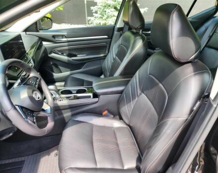 Черный Ниссан Альтима, объемом двигателя 2.5 л и пробегом 26 тыс. км за 9000 $, фото 11 на Automoto.ua