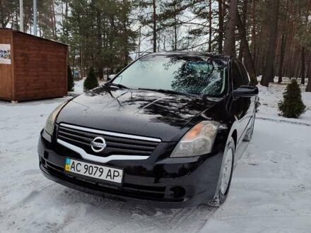 Черный Ниссан Альтима, объемом двигателя 2.5 л и пробегом 165 тыс. км за 6200 $, фото 1 на Automoto.ua