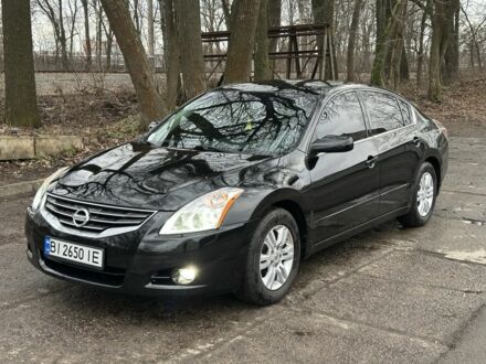 Чорний Ніссан Альтіма, об'ємом двигуна 2.5 л та пробігом 180 тис. км за 6500 $, фото 1 на Automoto.ua
