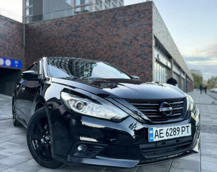 Ниссан Альтима 2016 в Днепре (Днепропетровске) на Automoto.ua Черный Ниссан Альтима, объемом двигателя 2.49 л и пробегом 226 тыс. км за 10800 $, фото 1 на Automoto.ua