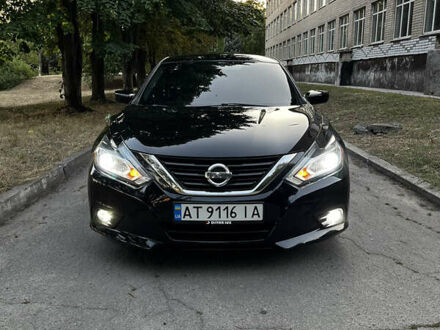 Черный Ниссан Альтима, объемом двигателя 2.49 л и пробегом 139 тыс. км за 11850 $, фото 1 на Automoto.ua