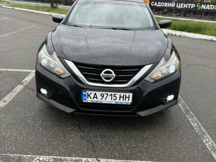Ниссан Альтима 2017 в Киеве на Automoto.ua Черный Ниссан Альтима, объемом двигателя 2.49 л и пробегом 148 тыс. км за 11000 $, фото 1 на Automoto.ua