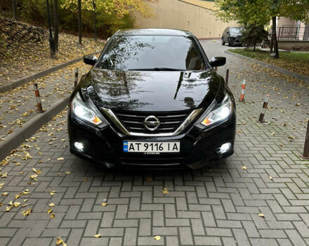 Черный Ниссан Альтима, объемом двигателя 2.49 л и пробегом 142 тыс. км за 11500 $, фото 1 на Automoto.ua