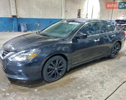 Черный Ниссан Альтима, объемом двигателя 2.49 л и пробегом 43 тыс. км за 1550 $, фото 1 на Automoto.ua