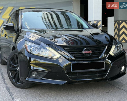 Чорний Ніссан Альтіма, об'ємом двигуна 2.49 л та пробігом 120 тис. км за 10999 $, фото 1 на Automoto.ua