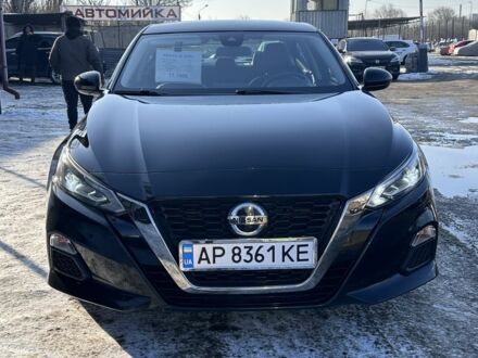 Ніссан Альтіма 2019 у Запоріжжя на Automoto.ua Чорний Ніссан Альтіма, об'ємом двигуна 2.5 л та пробігом 118 тис. км за 14500 $, фото 1 на Automoto.ua