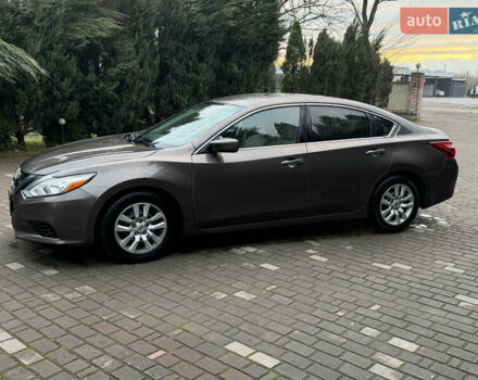 Коричневий Ніссан Альтіма, об'ємом двигуна 2.49 л та пробігом 180 тис. км за 7990 $, фото 7 на Automoto.ua