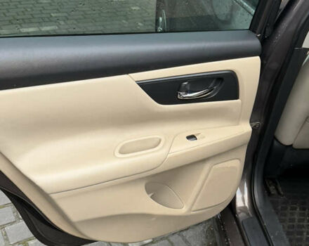 Коричневий Ніссан Альтіма, об'ємом двигуна 2.49 л та пробігом 180 тис. км за 7990 $, фото 16 на Automoto.ua