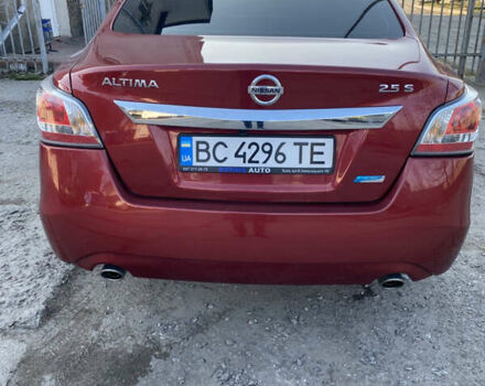 Красный Ниссан Альтима, объемом двигателя 2.5 л и пробегом 155 тыс. км за 8500 $, фото 3 на Automoto.ua
