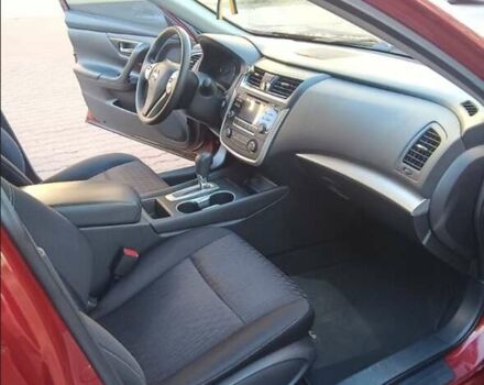 Червоний Ніссан Альтіма, об'ємом двигуна 2.49 л та пробігом 166 тис. км за 9300 $, фото 4 на Automoto.ua