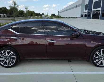 Красный Ниссан Альтима, объемом двигателя 2.5 л и пробегом 24 тыс. км за 10000 $, фото 3 на Automoto.ua