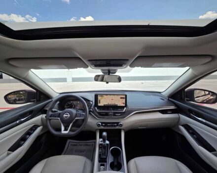 Красный Ниссан Альтима, объемом двигателя 2.5 л и пробегом 24 тыс. км за 10000 $, фото 8 на Automoto.ua