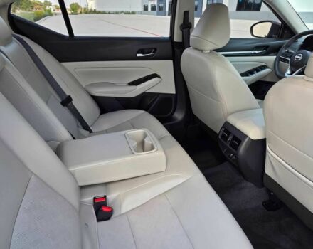 Красный Ниссан Альтима, объемом двигателя 2.5 л и пробегом 24 тыс. км за 10000 $, фото 9 на Automoto.ua