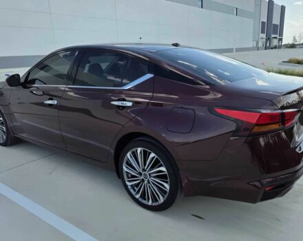 Красный Ниссан Альтима, объемом двигателя 2.5 л и пробегом 24 тыс. км за 10000 $, фото 2 на Automoto.ua