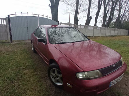 Ниссан Альтима 1993 в Пятихатках на Automoto.ua Красный Ниссан Альтима, объемом двигателя 2.4 л и пробегом 220 тыс. км за 1500 $, фото 1 на Automoto.ua