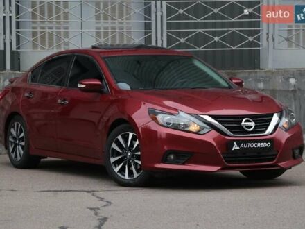Красный Ниссан Альтима, объемом двигателя 2.49 л и пробегом 88 тыс. км за 11500 $, фото 1 на Automoto.ua