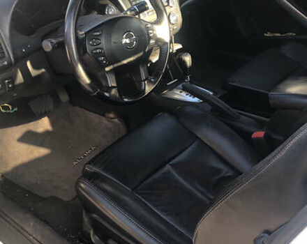 Ниссан Альтима, объемом двигателя 2.5 л и пробегом 253 тыс. км за 7000 $, фото 1 на Automoto.ua
