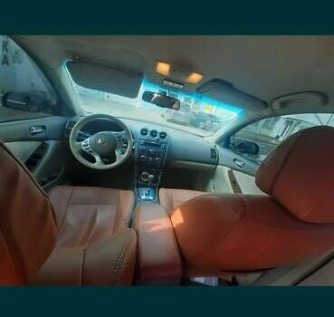 Ниссан Альтима, объемом двигателя 3.5 л и пробегом 246 тыс. км за 4300 $, фото 5 на Automoto.ua